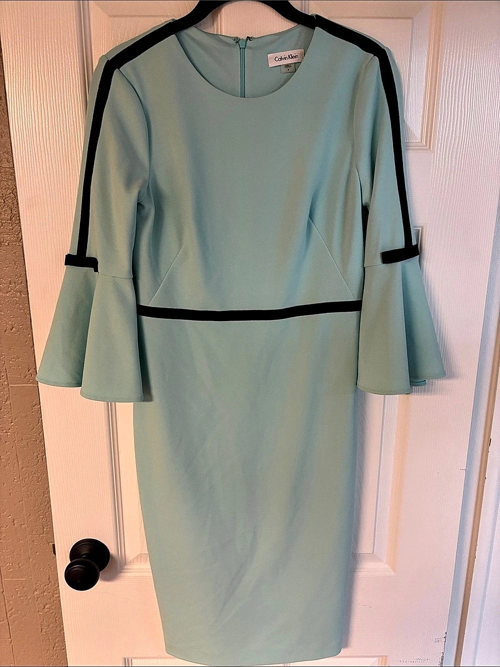 Calvin Klein Women's Midi Dress in Green Size 4 Like New